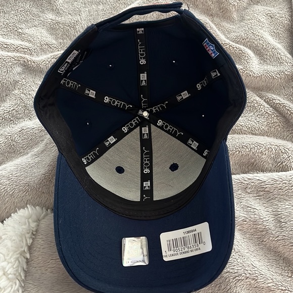 SOLD ✅: Denver Broncos Hat - Picture 5 of 5